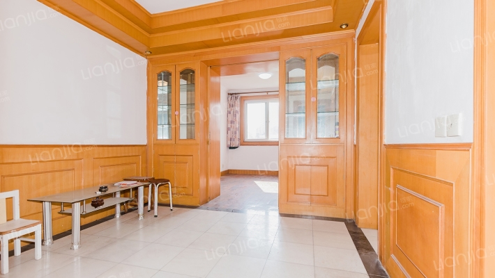 虹桥路400弄二手房实景图