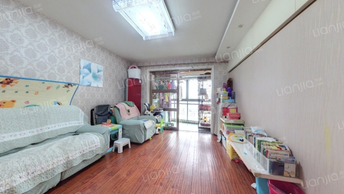 南奥新居二手房实景图