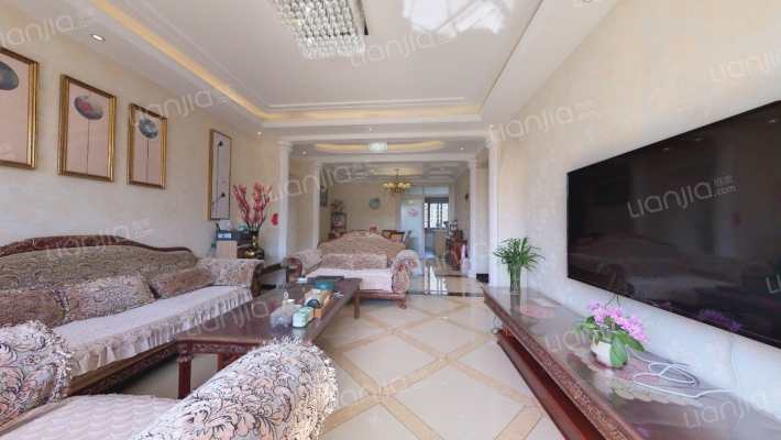 荣兴云天二手房实景图