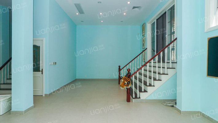 龙湖蔚澜香醍二手房实景图