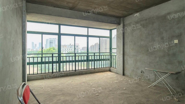 华瑞新城二手房实景图