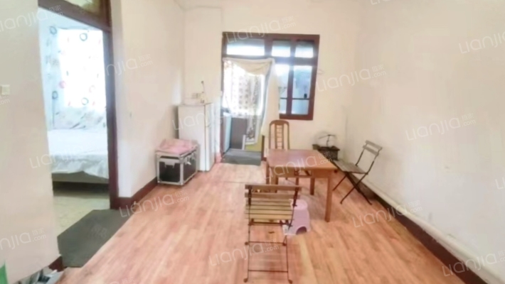 水碾河南三街33号二手房实景图