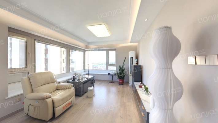 万科翡翠大道北苑二手房实景图