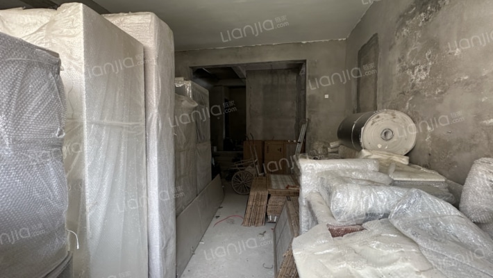 半岛1号四期二手房实景图