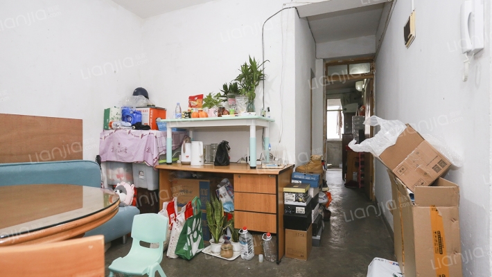 殷行路430弄二手房实景图