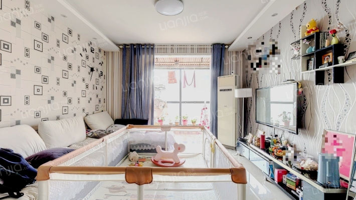 高新逸品二手房实景图