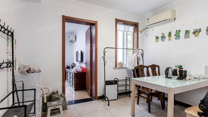 梅六小区二手房实景图