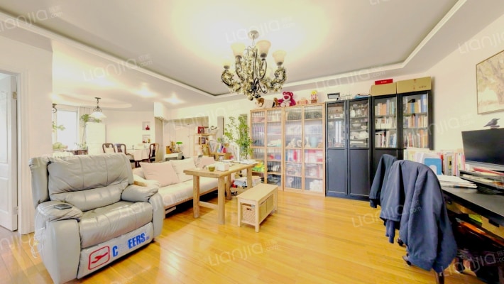 阳阳公寓二手房实景图