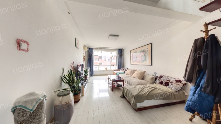 德意经典二手房实景图