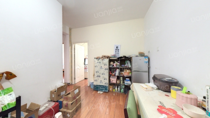 泉水东苑A区二手房实景图