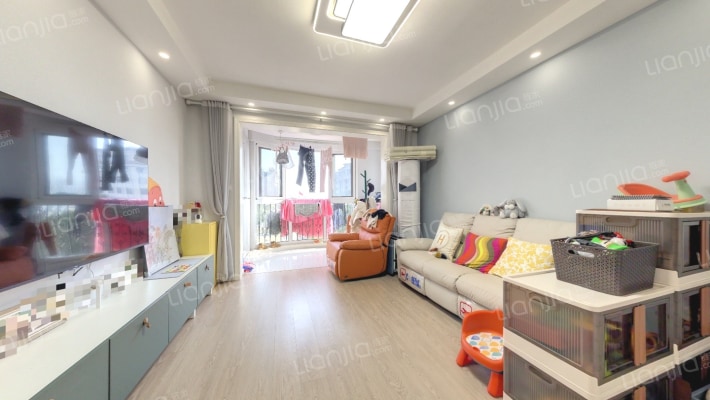 中祥哥德堡二手房实景图