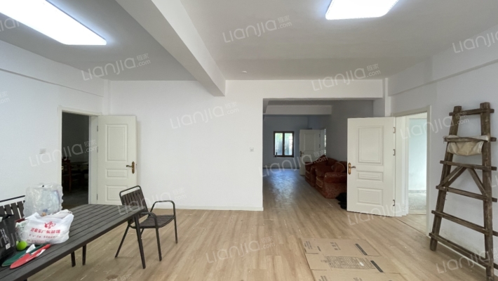 南山董事绘二手房实景图