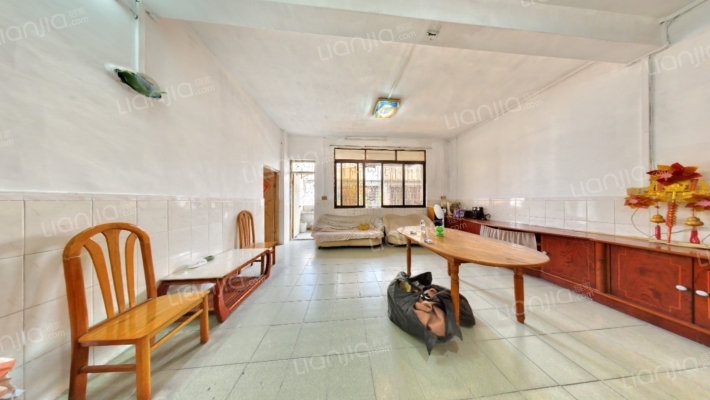 外滩中区二手房实景图