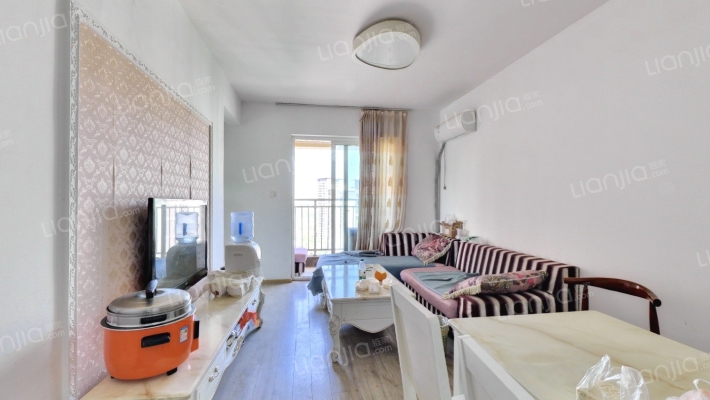 新城吾悦华府二手房实景图