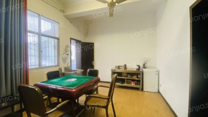 黄瓦屋二手房实景图