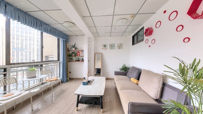 国际社区汇金街二手房实景图