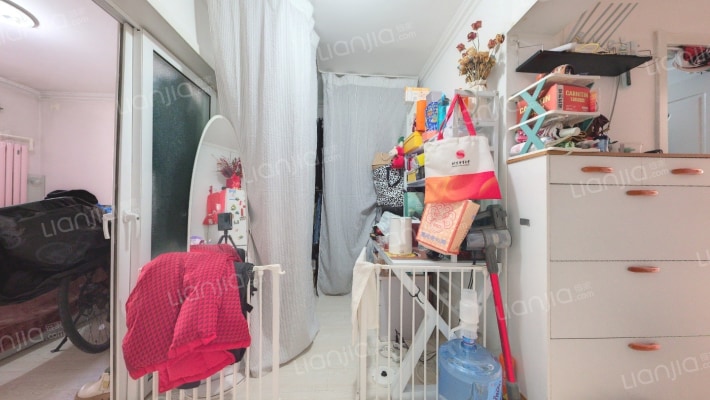 砂轮厂宿舍二手房实景图