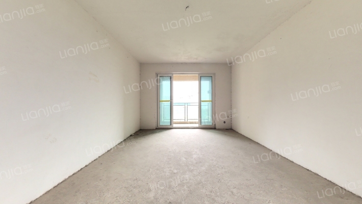 中渝滨江壹号C区二手房实景图