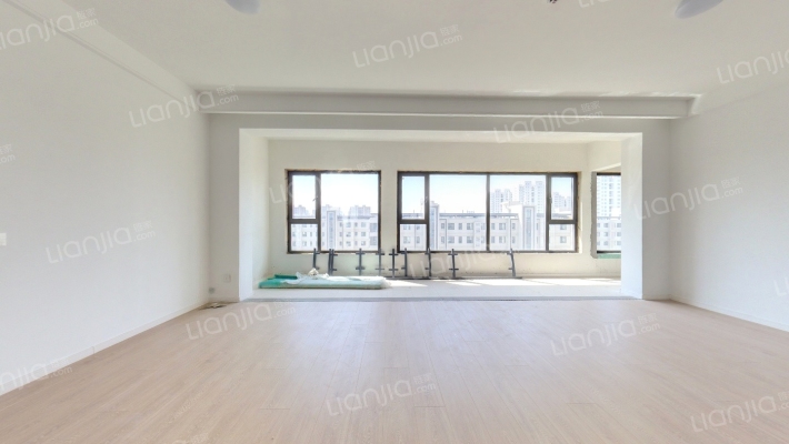 恒信风华尚品二手房实景图