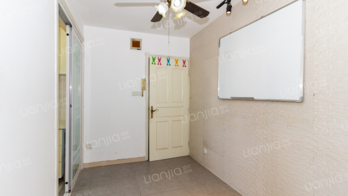 吴兴路30弄二手房实景图