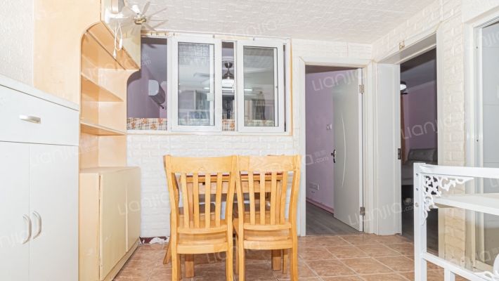 佳木斯路208弄二手房实景图