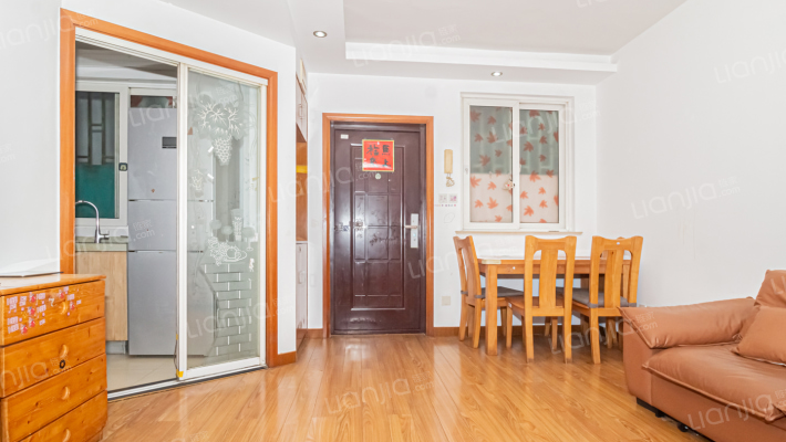 松花江路105号二手房实景图