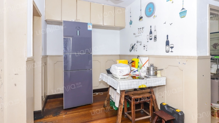 临汾路1564弄二手房实景图