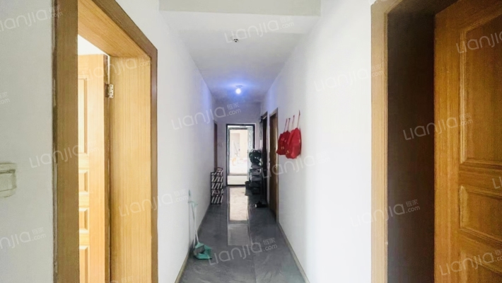 青灯新村中二手房实景图