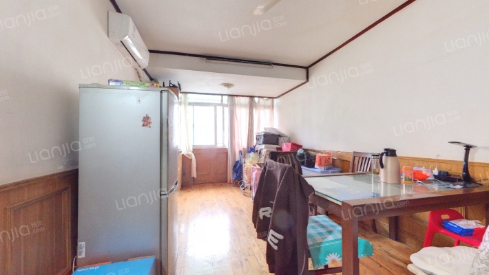 万峰小区二手房实景图