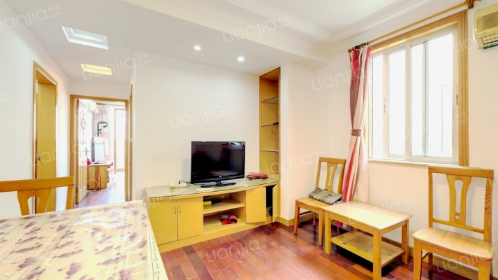 绿洲公寓二手房实景图