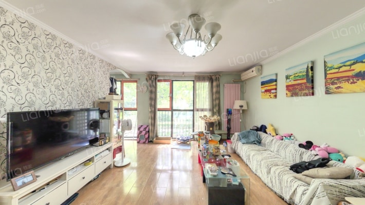 柏林爱乐四期二手房实景图