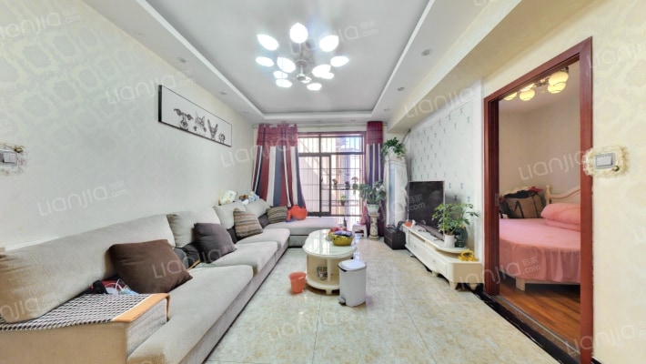 新桥逸景B区二手房实景图