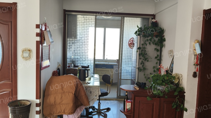 水暖花园1期二手房实景图