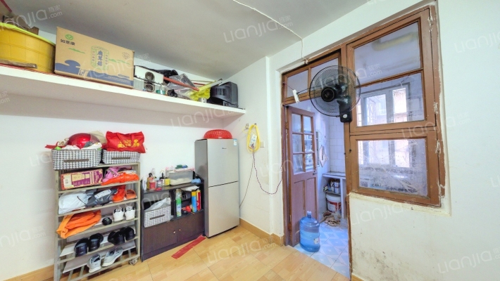 沿山新村二手房实景图