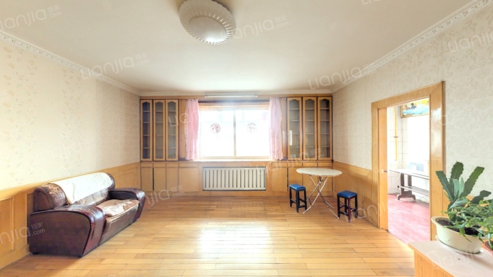 劳动生产小区二手房实景图