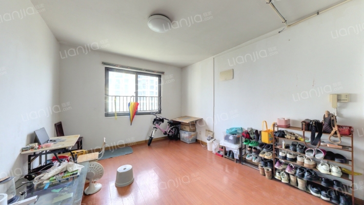 新安花苑三区二手房实景图