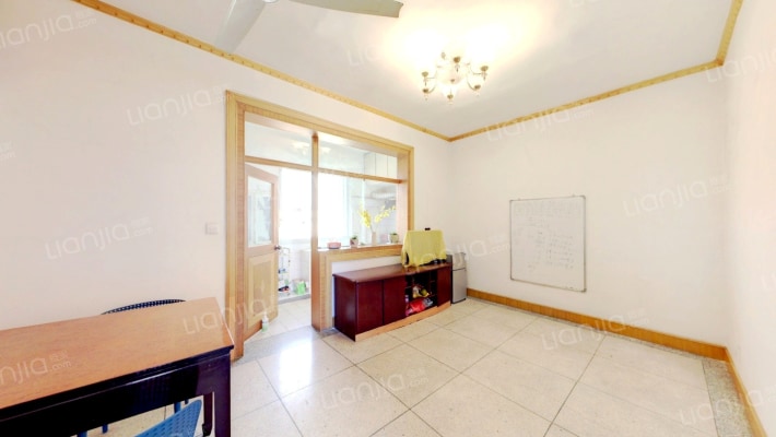 新街社区二手房实景图