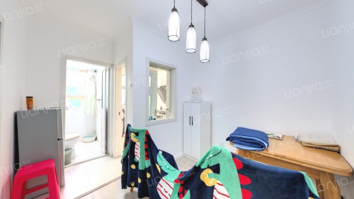 东方生活区二手房实景图