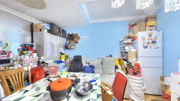 馨虹小区二手房实景图
