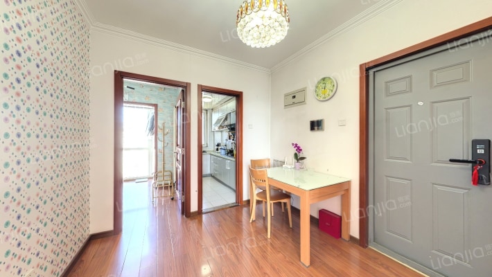 天时名苑二手房实景图