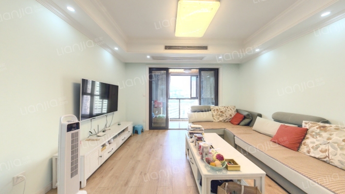 骏逸第一江岸二手房实景图