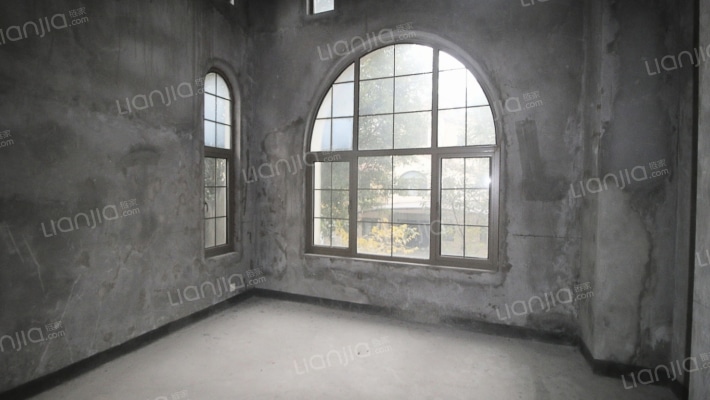 坡岭顿小镇二手房实景图