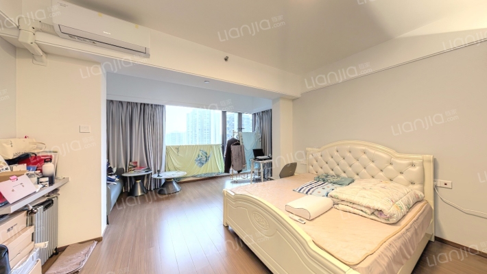 华发琴澳新城四季广场二手房实景图