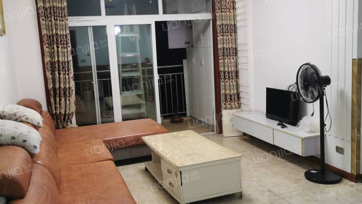 山水国际B区二手房实景图