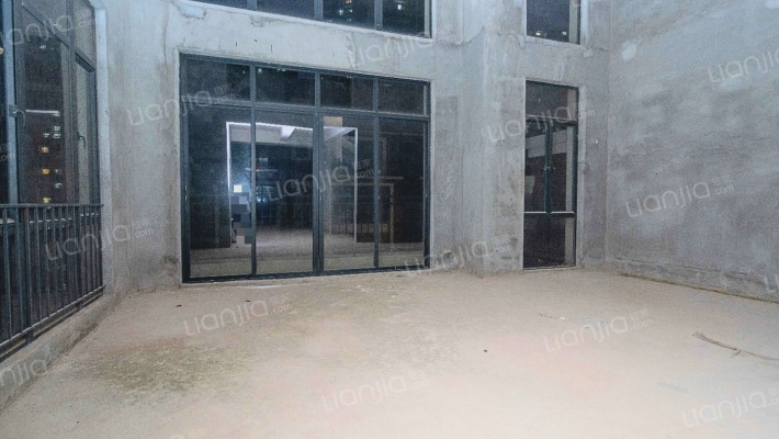 翡翠山城红郡二手房实景图