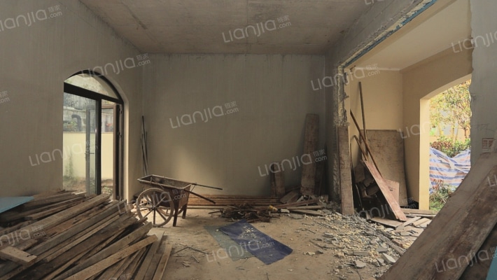 融创紫泉枫丹三期二手房实景图