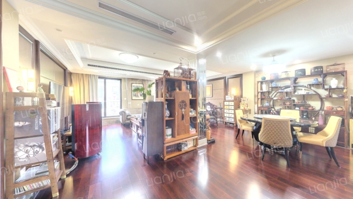 金地艺华年(别墅)二手房实景图