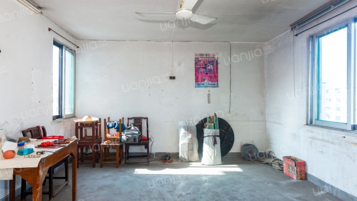 新成五坊二手房实景图