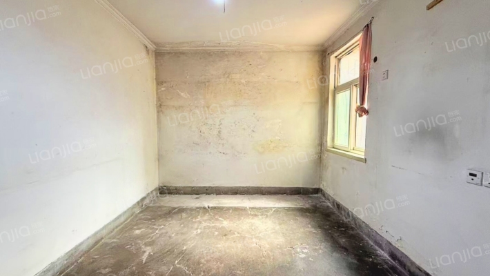 民生大街48号院二手房实景图