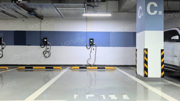 中国铁建西派国际二手房实景图